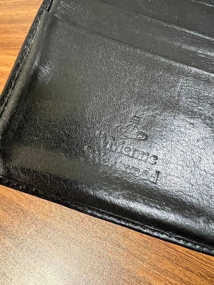 vivienne westwoodヴィヴィアンウエストウッド 二つ折り財布 黒