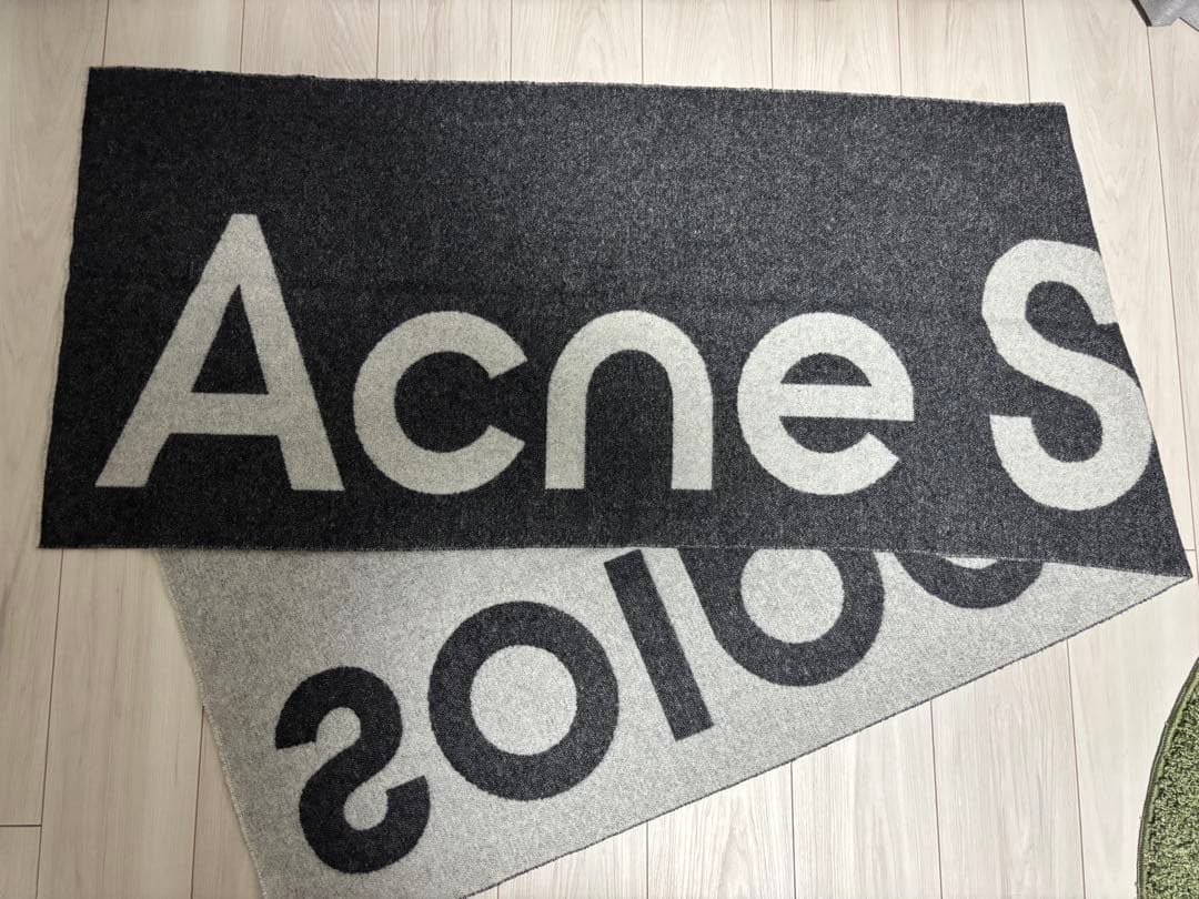 アクネ　ロゴマフラー　ダークグレー&ライトグレー　美品