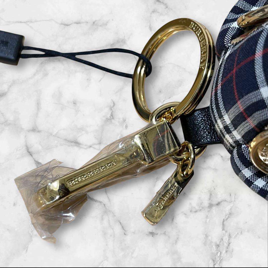 タグ付き！バーバリー チェック柄ラビット うさぎ チャーム コットン レザー