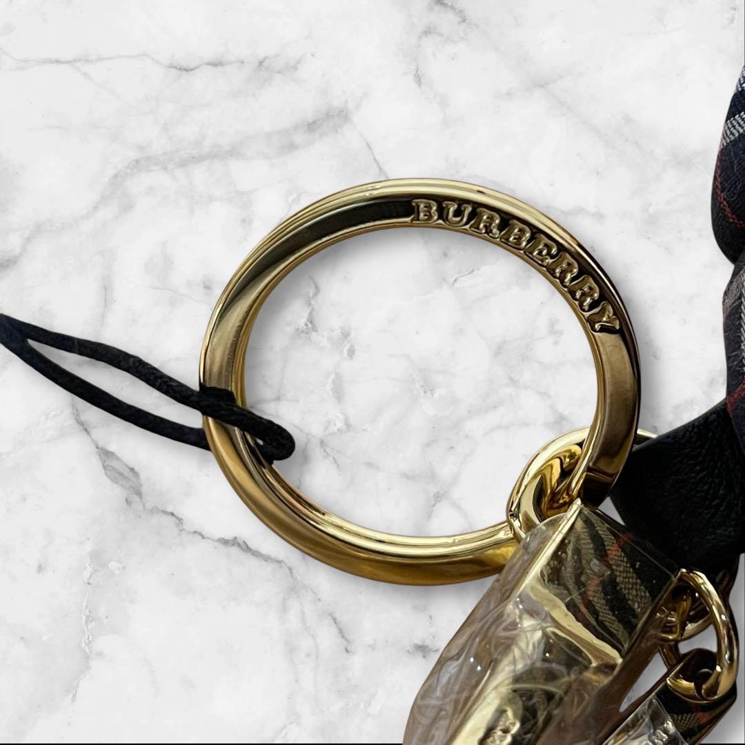 タグ付き！バーバリー チェック柄ラビット うさぎ チャーム コットン レザー