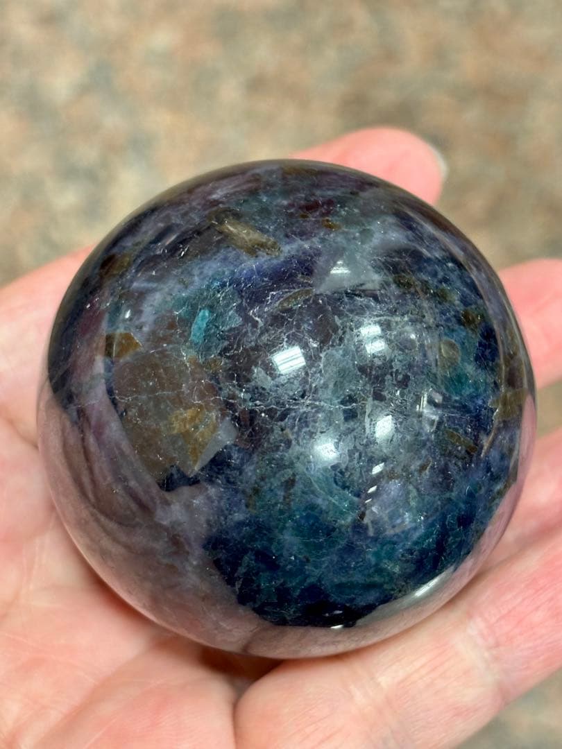 レアストーン　アイオライト&エメラルド&トルマリン&マイカ共生　スフィア5.65