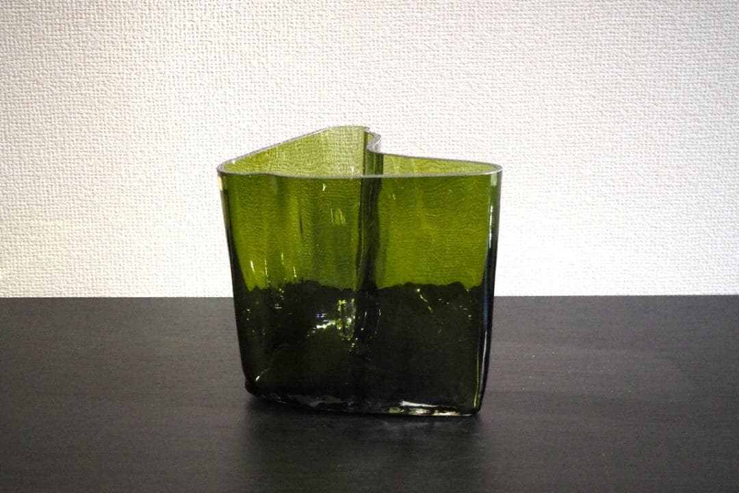 アルヴァ・アアルト ベース 140mm モスグリーン イッタラ 