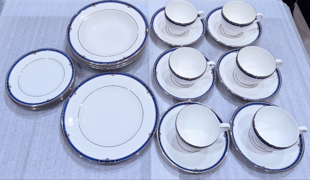  ウェッジウッド キングスブリッジ 黒壺 カップ プレート 青