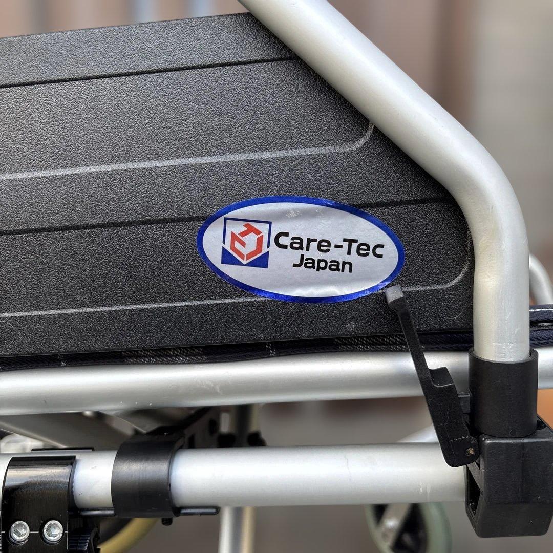 軽量アルミ製チェック柄車椅子　美品