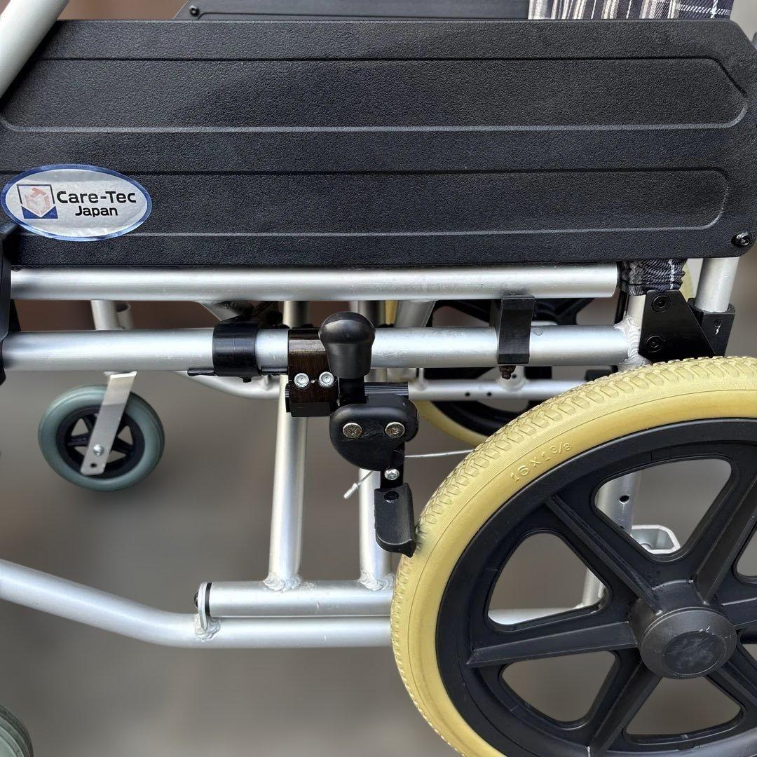 軽量アルミ製チェック柄車椅子　美品