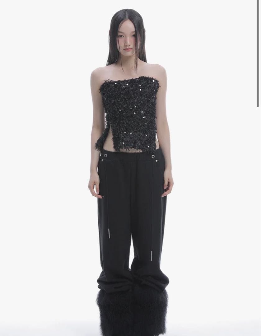 theredthread S fur sequins camisole 黒