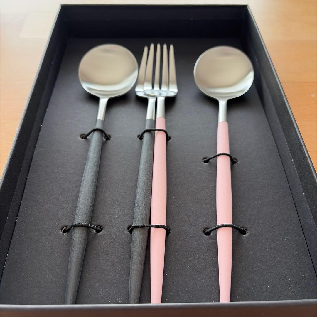 クチポール　スプーン＆フォークセット　黒ピンク