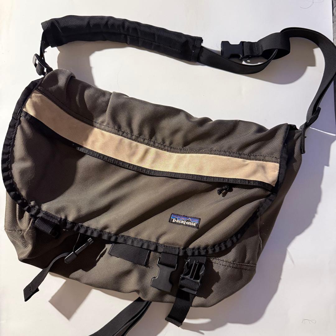 Patagonia メッセンジャーバッグ Y2K 00s