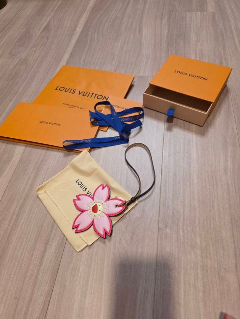 ☆ルイヴィトン　キーホルダー　チャーム　村上隆コラボ☆