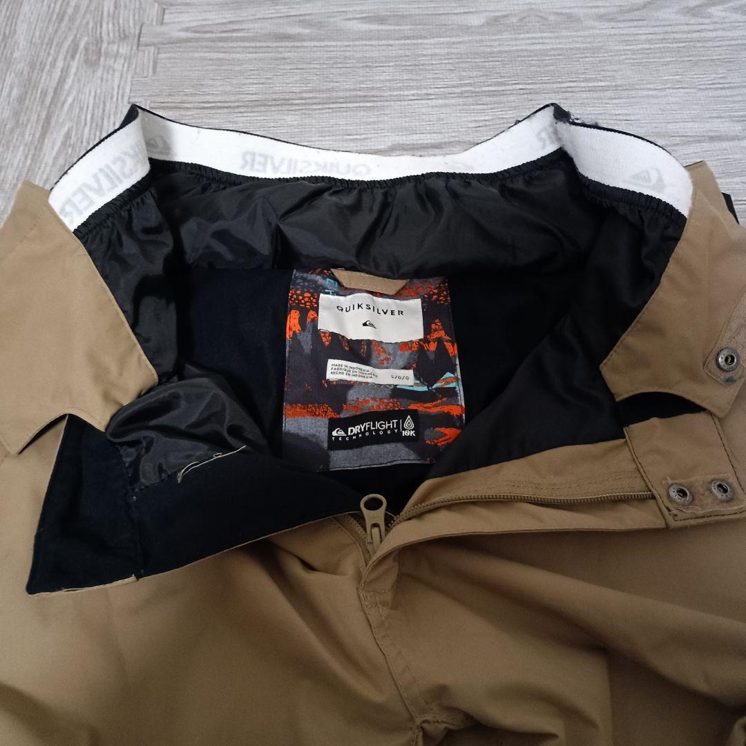 クイックシルバー　 ウェア　スノボー　上下セット　L　柄　ベージュ　白　黒