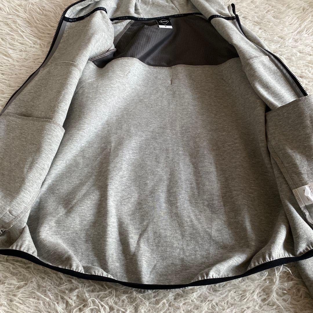 Bristol パーカー　グレー　ジップ　フード付き