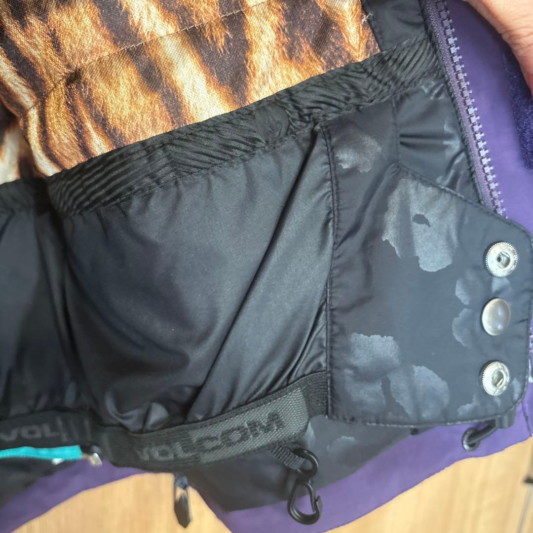 ボルコム　スノーボードウエア