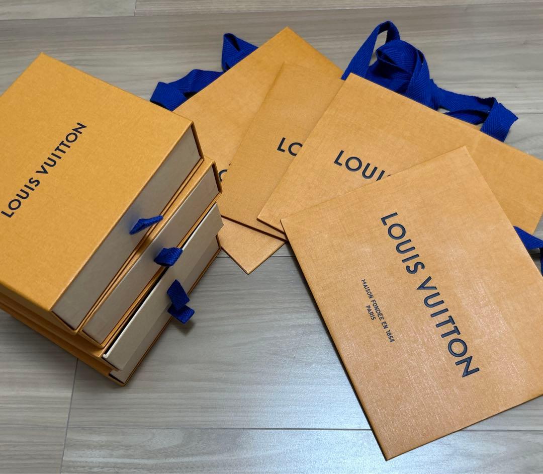 LOUIS VUITTON 箱　4セット