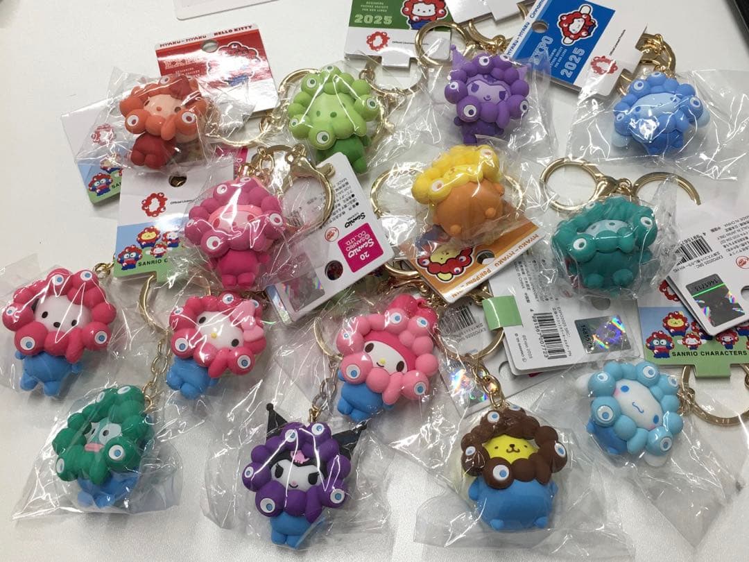 サンリオ　推しカラー　パステルカラー　14種類セット　関西万博