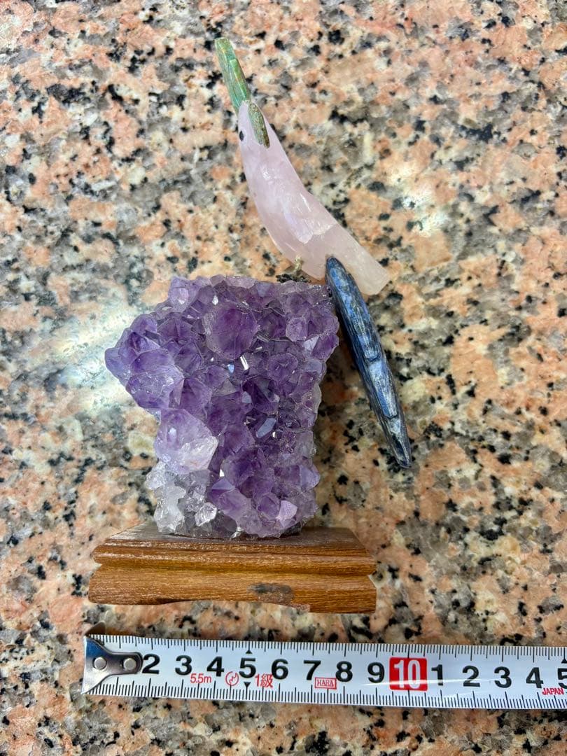 天然石　手彫りの鳥の置物　アメジスト　ローズクォーツ　ソーダライト他　可愛らしい