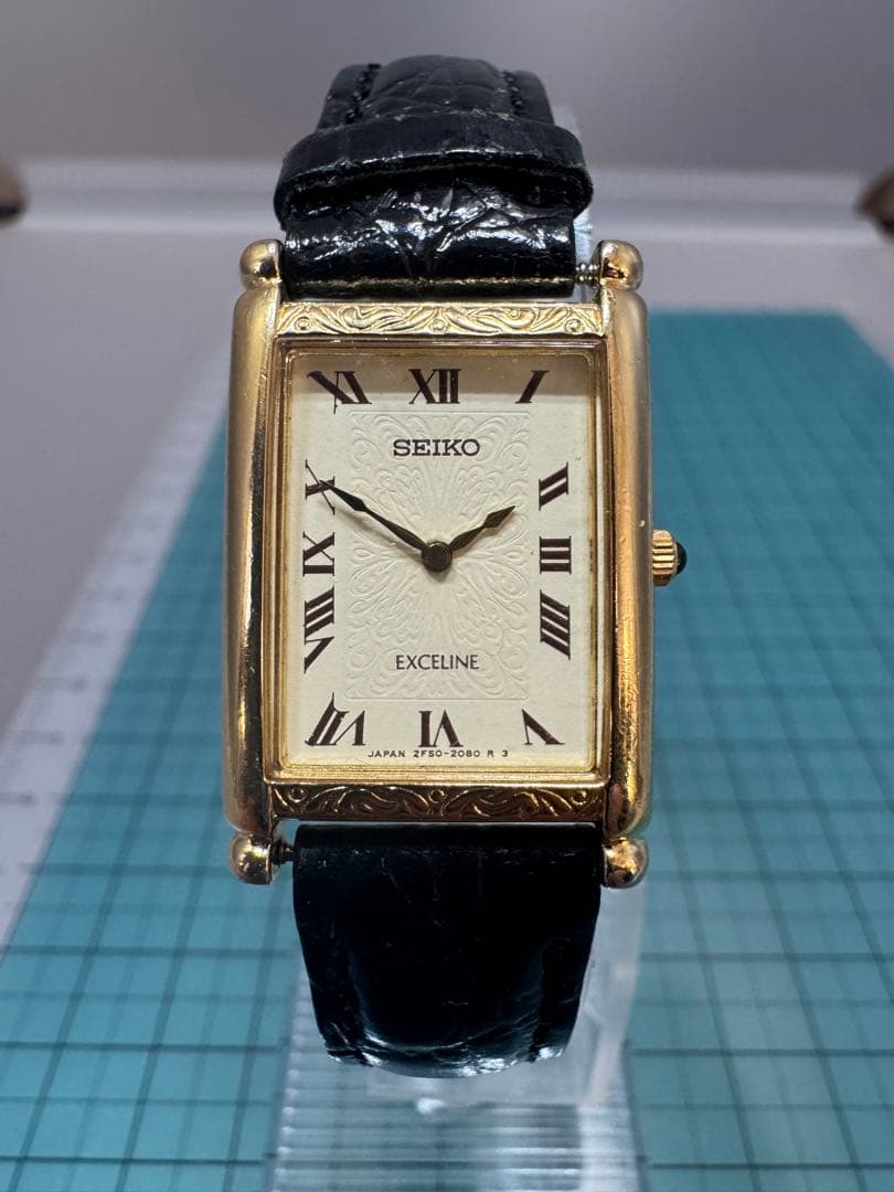 SEIKO セイコー EXCELINEレディース ゴールド 2F50-6280