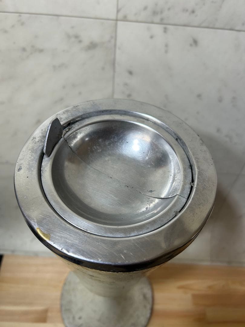 【希少 ヴィンテージ Ken & Mary スタンド灰皿】　日産スカイライン