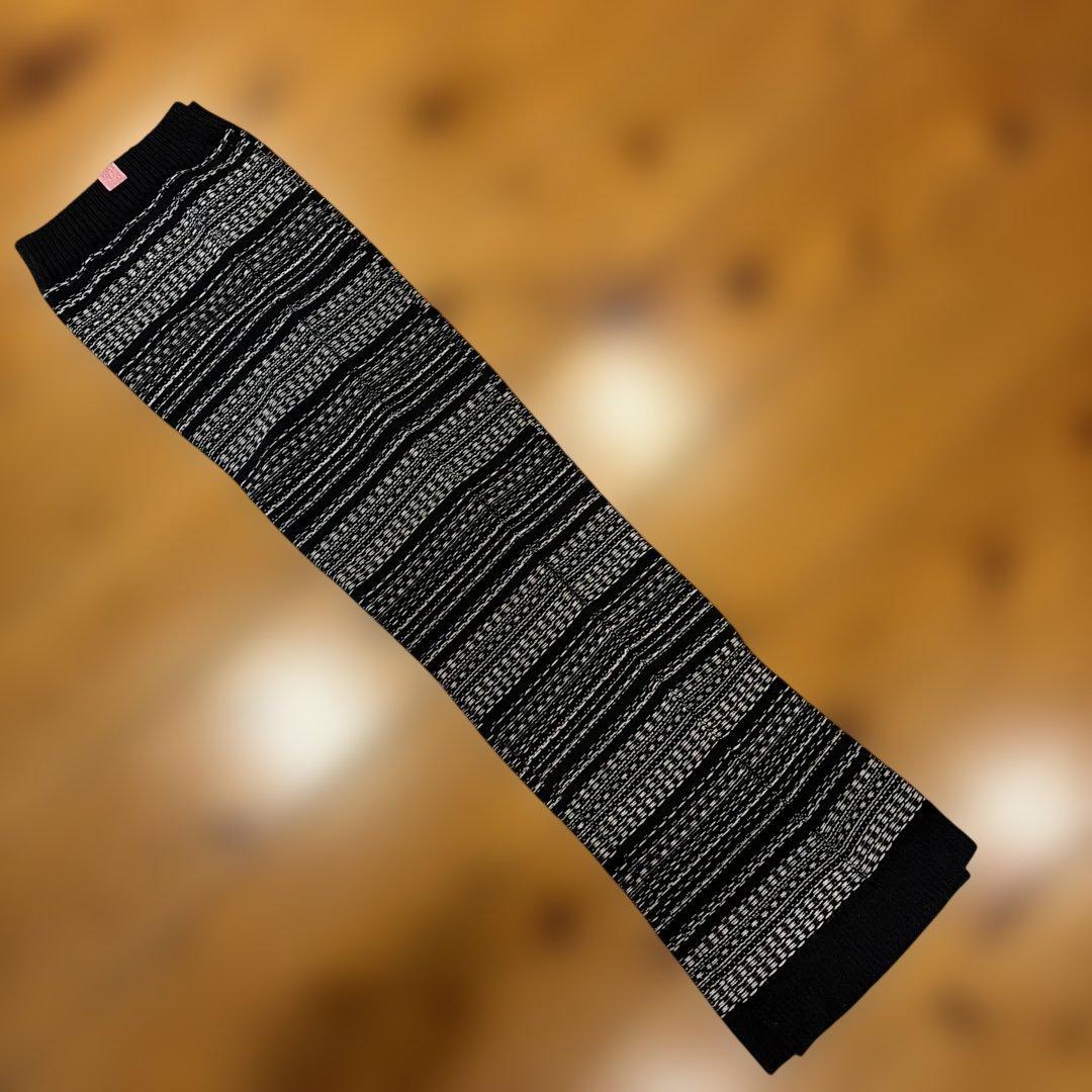 スティナstinaレッグウォーマー　ブラック 未使用