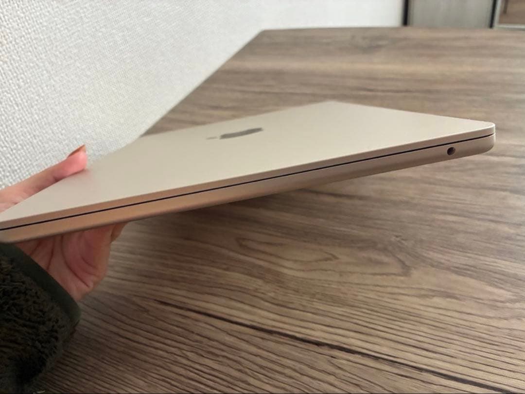 MacBook Air M4 256GB スターライト 本体
