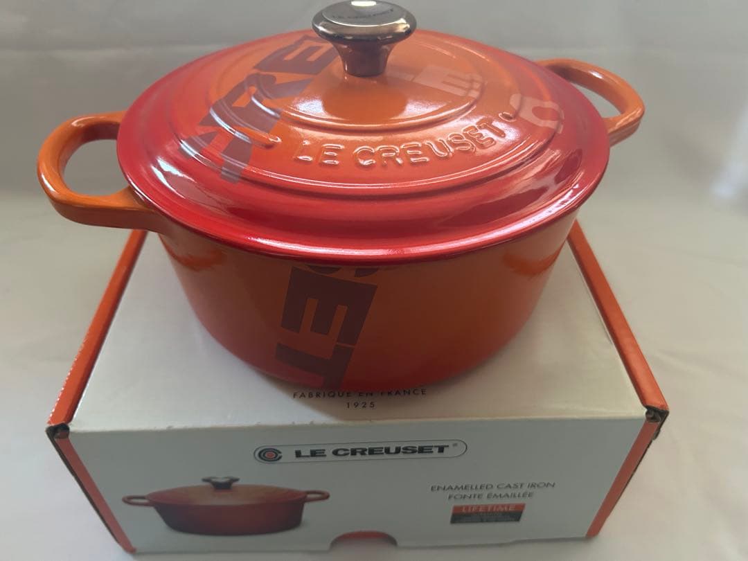 ルクルーゼ ココットロンド ビッグロゴ 22cm 【未使用品】