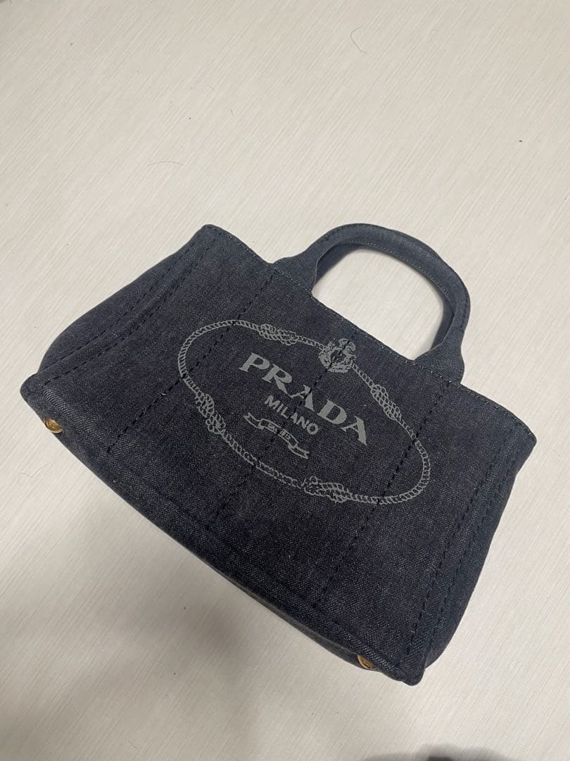 美品✴︎PRADAカナパ✴︎ グレー✴︎デニム✴︎