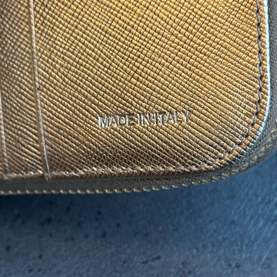 PRADA サフィアーノレザー ゴールド 二つ折財布　コンパクトウォレット