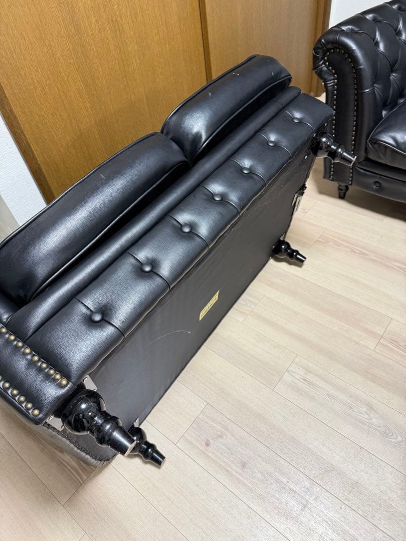 ブラック レザー チェスターフィールド コーナーソファ