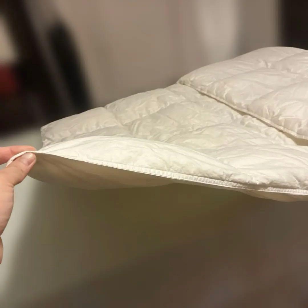 IDC大塚家具　肌掛け布団　ホーリー　ダブルサイズ（190×210）