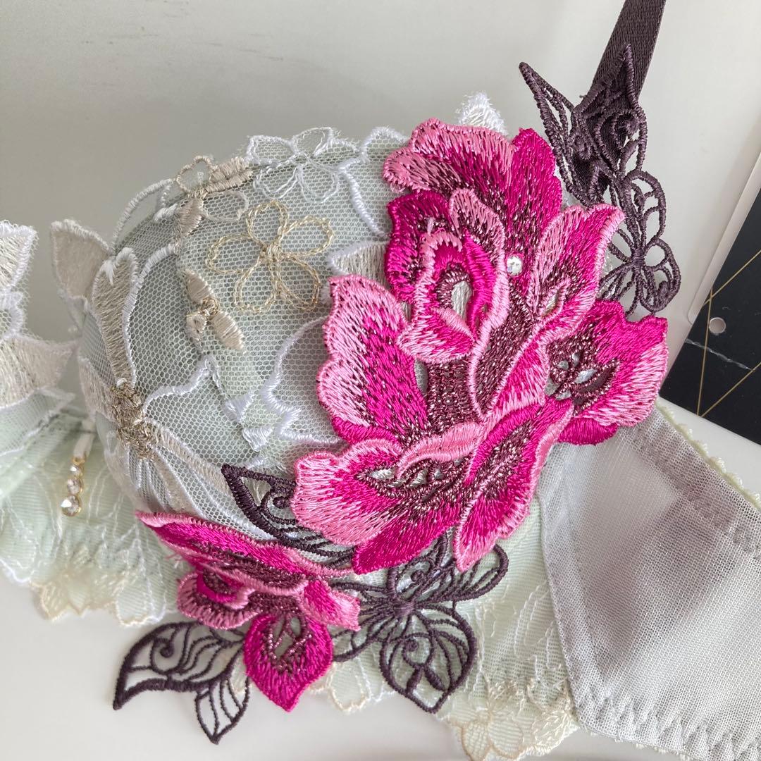 サルート　プラダを着た悪魔　C65/M　OV　96　P-upブラ　ソング　タンガ