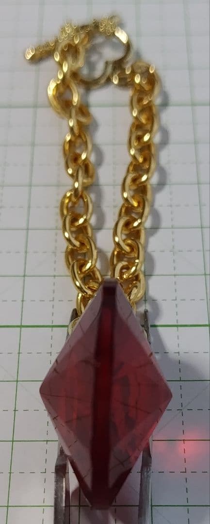 HM　バッグチャーム　ゴールド　レッド