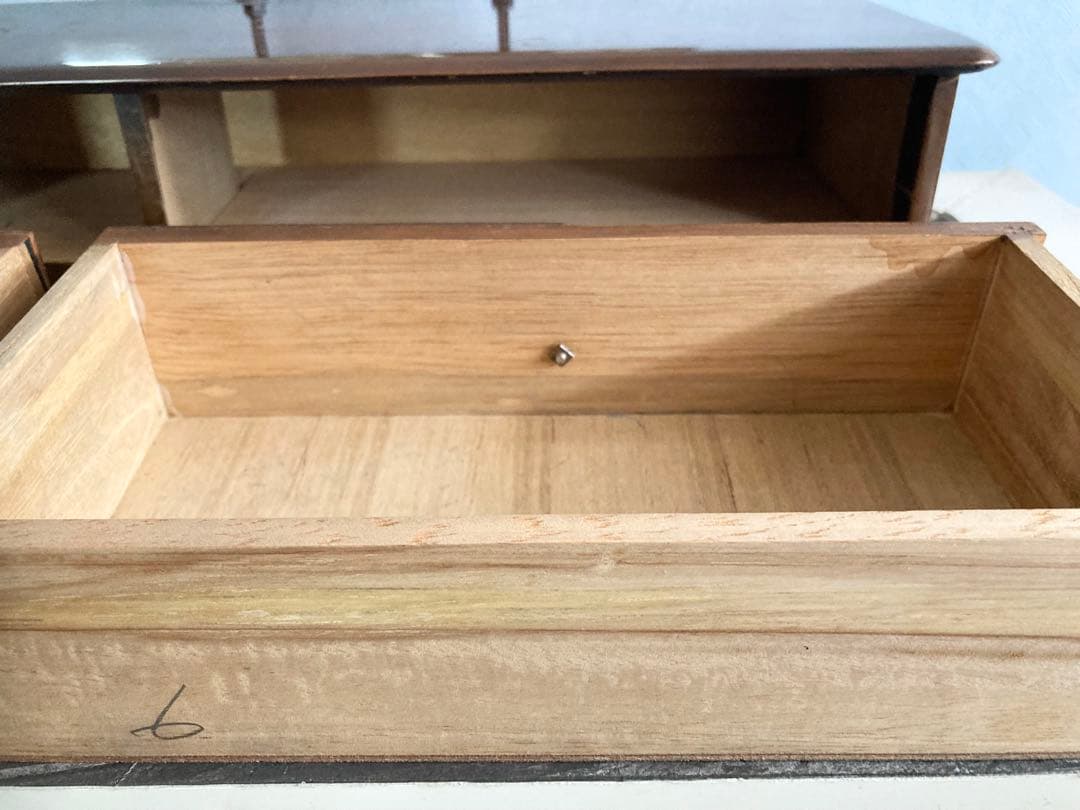 昭和レトロ｜優雅と気品｜ヴィンテージ化粧台 ドレッサー 鏡台【一点もの／鏡付】