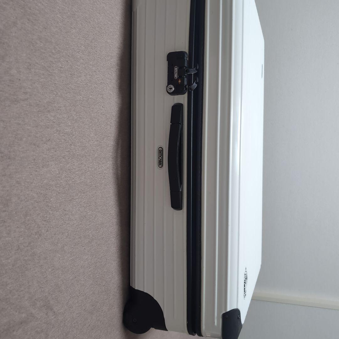 リモワスーツケース