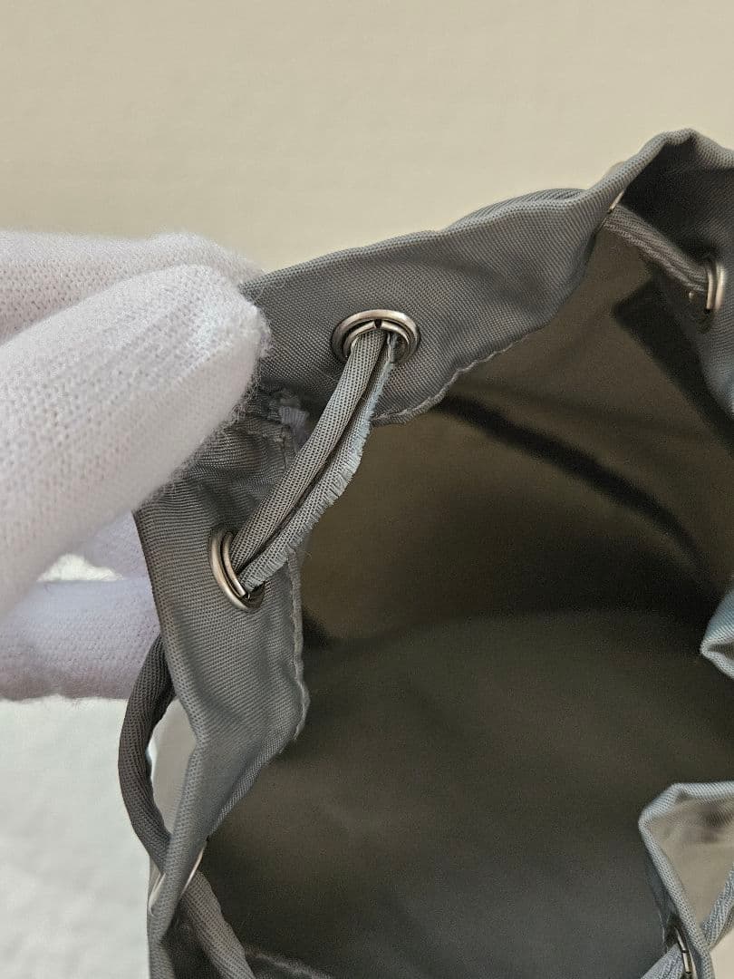 希少カラー✨PRADA プラダ ポーチ 巾着 ナイロン グレー ギャランティ付
