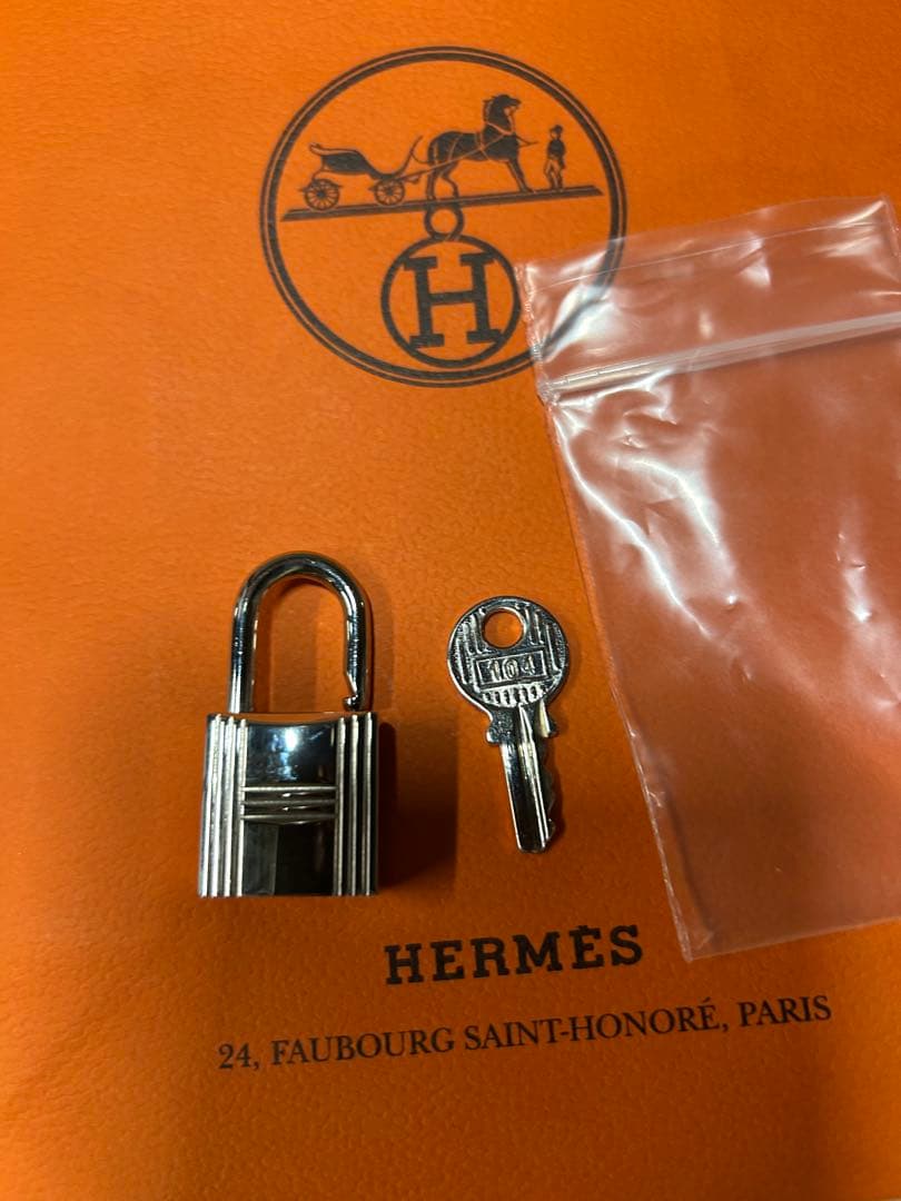 HERMES カデナ　カギ付き104