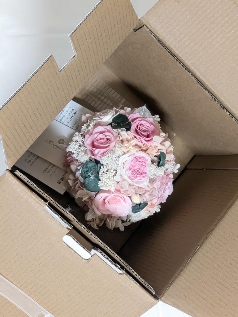 プリザーブドフラワー バラ ピンク 白陶磁器瓶 セット 結婚式 ギフト 新居