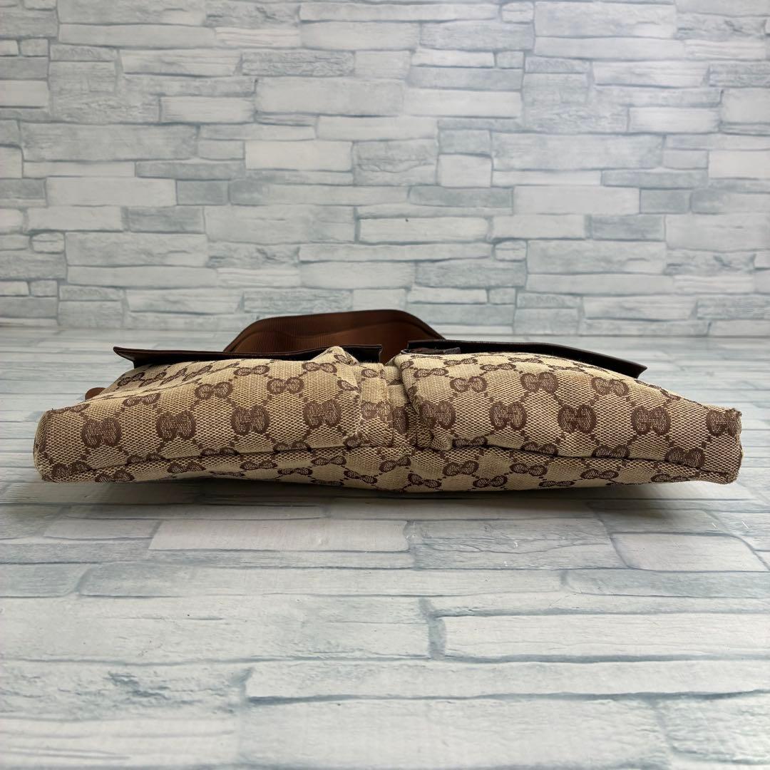 極美品　120 GUCCI グッチ　ボディバッグ　GG柄 kpg8