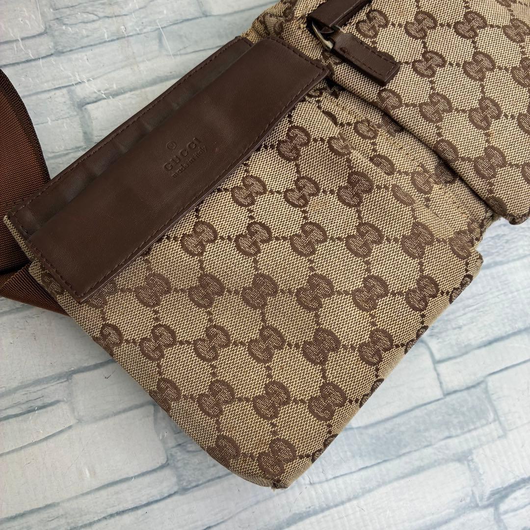 極美品　120 GUCCI グッチ　ボディバッグ　GG柄 kpg8