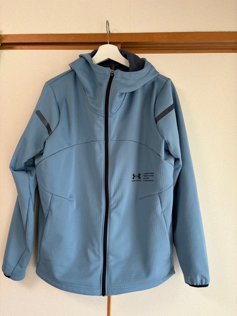 Under Armour 防水アウター Mサイズ
