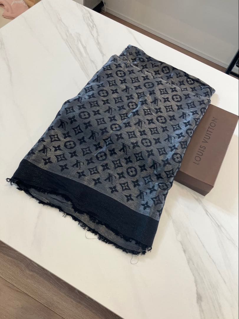 【美品】ルイヴィトン　ショール　モノグラムブラック　大判ストール