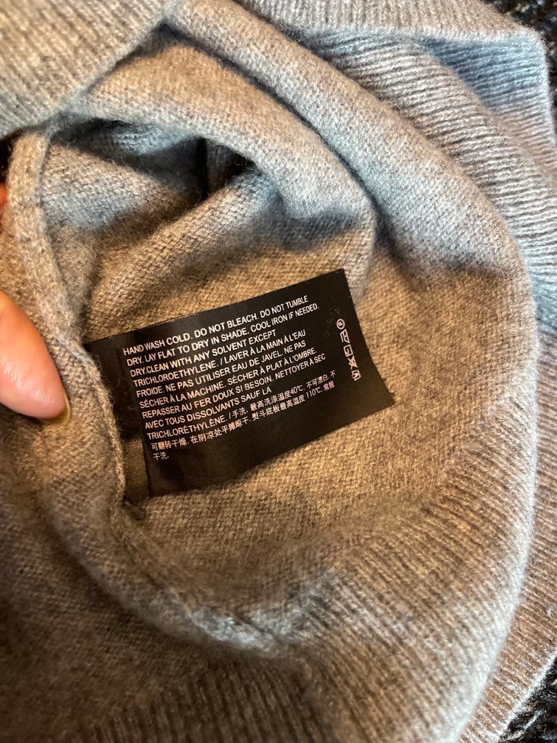 Theory グレー ボタン付き ニット M