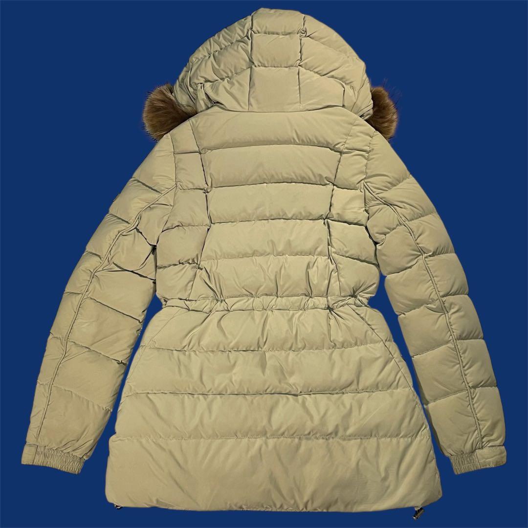 比較的美品 タトラス Plutone ラクーンファー フード付き ダウンコート