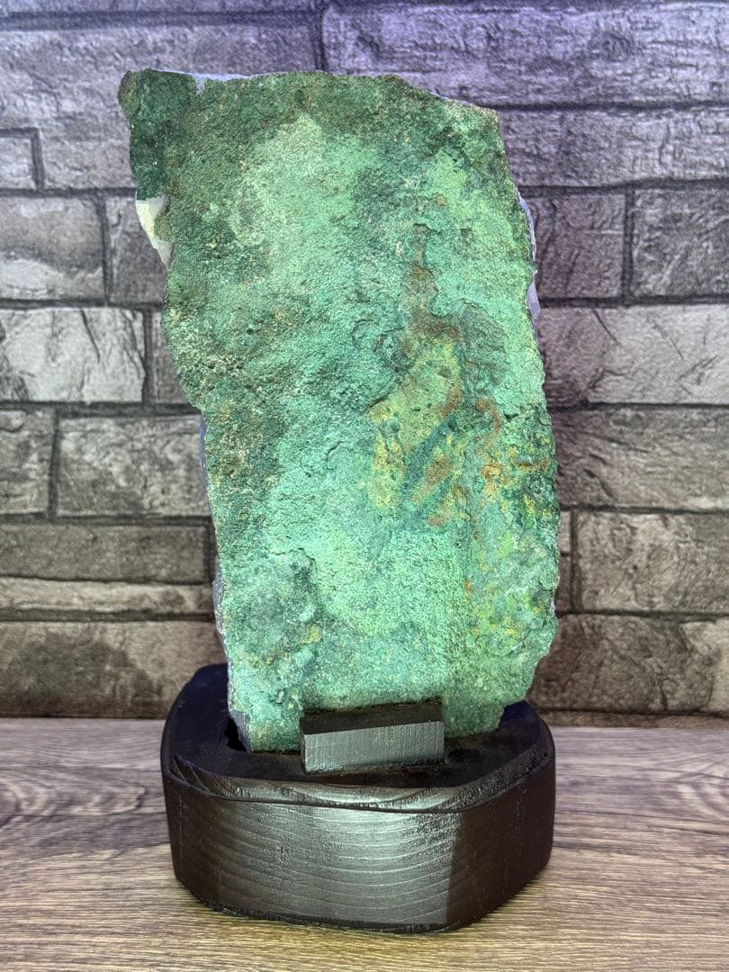 カコクセナイトインアメジスト　クラスター　原石 アメジストドーム