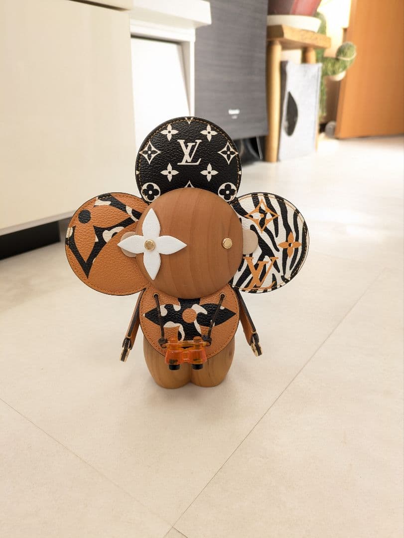 LOUISVUITTONヴィトンヴィヴィエンヌ　オブジェ　ペチュラインテリア置物