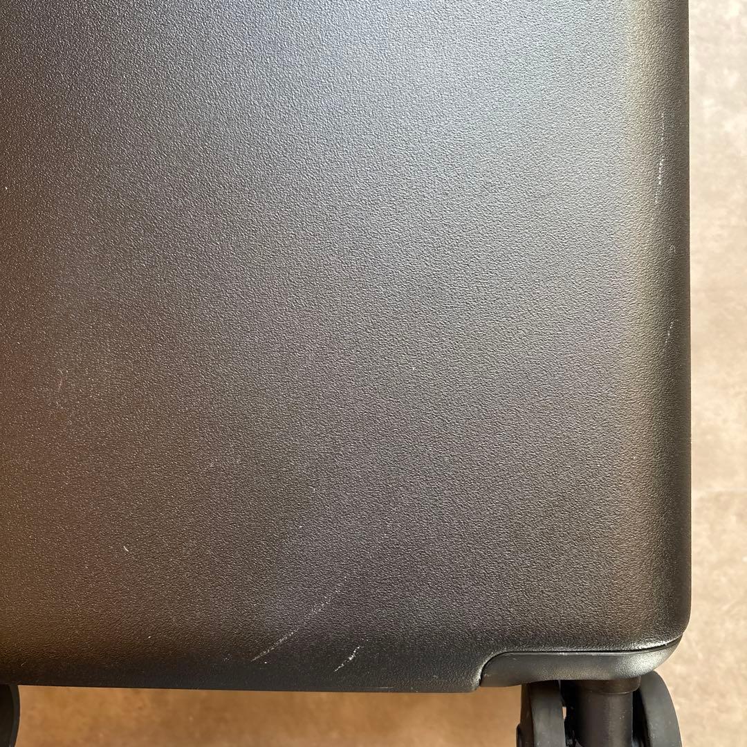 機内持ち込み可AUCENTIC ESSENTIAL LUXE SUITCASE