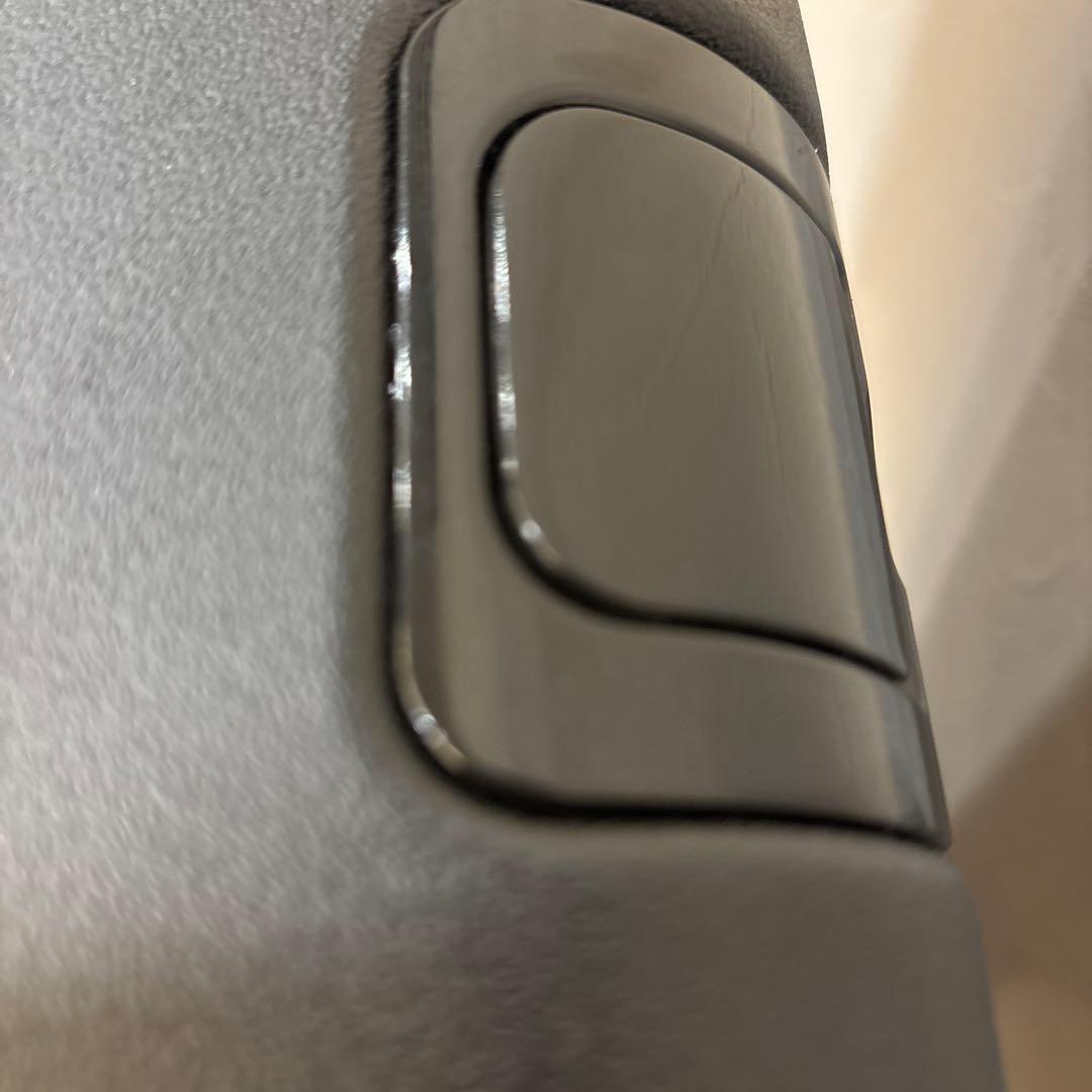 機内持ち込み可AUCENTIC ESSENTIAL LUXE SUITCASE