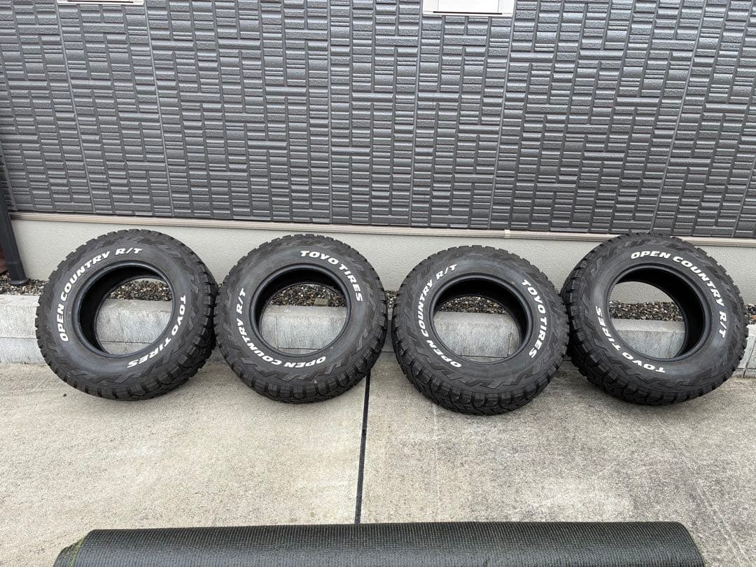 タイヤ・ホイール LT285/70R17 TOYOTIRES OPEN COUNTRY R/T