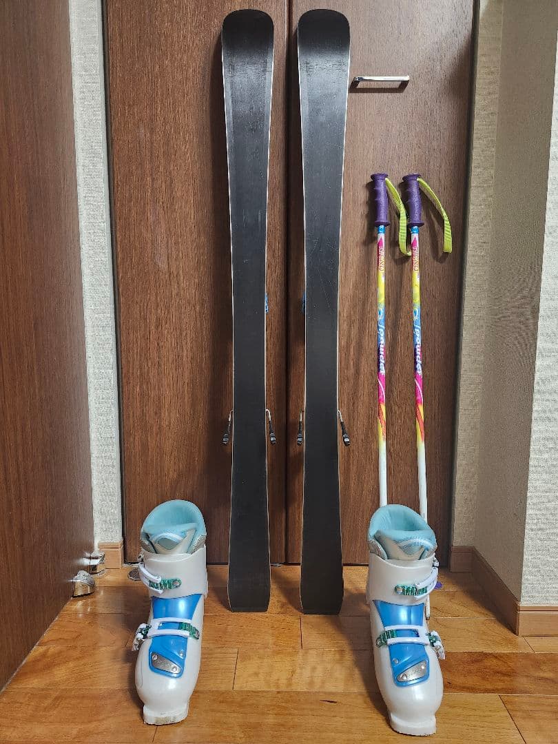 子供用スキーセット　スキー板　120cm　 ブーツ　22m　ストック85cm