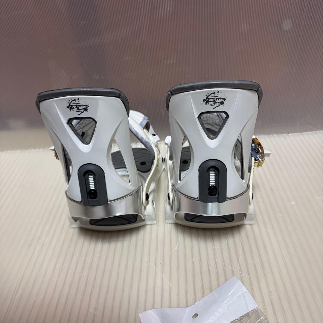 未使用　SPOON スプーン　バインディング　SMサイズ　23cm〜26cm