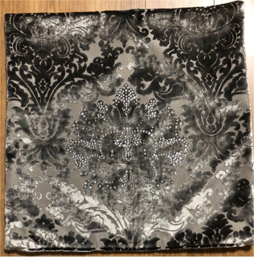 美品！大塚家具 ビジュー付きクッションカバー