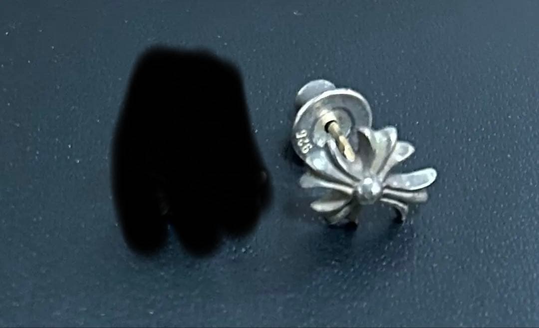 クロムハーツ　クロススタッド　ピアス